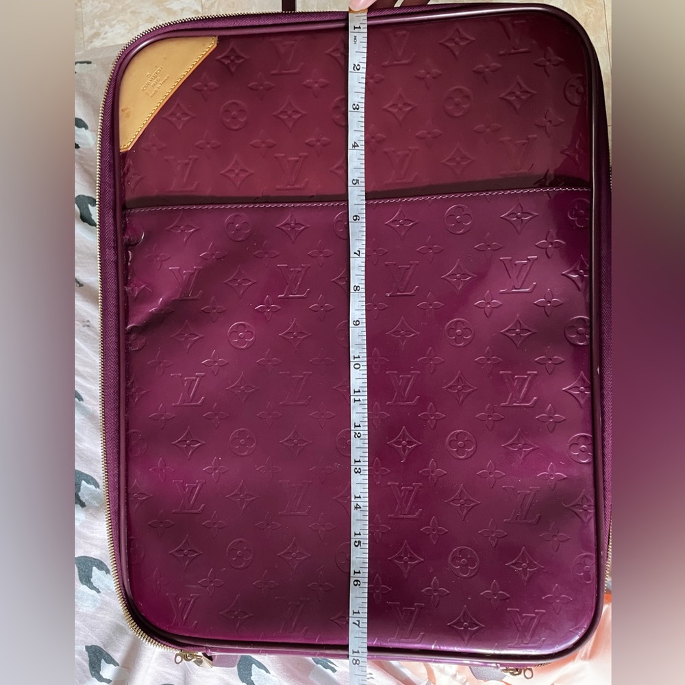 Violette monogram Vernis leather Louis Vuitton Pegase 45 - Picture 5 of 15